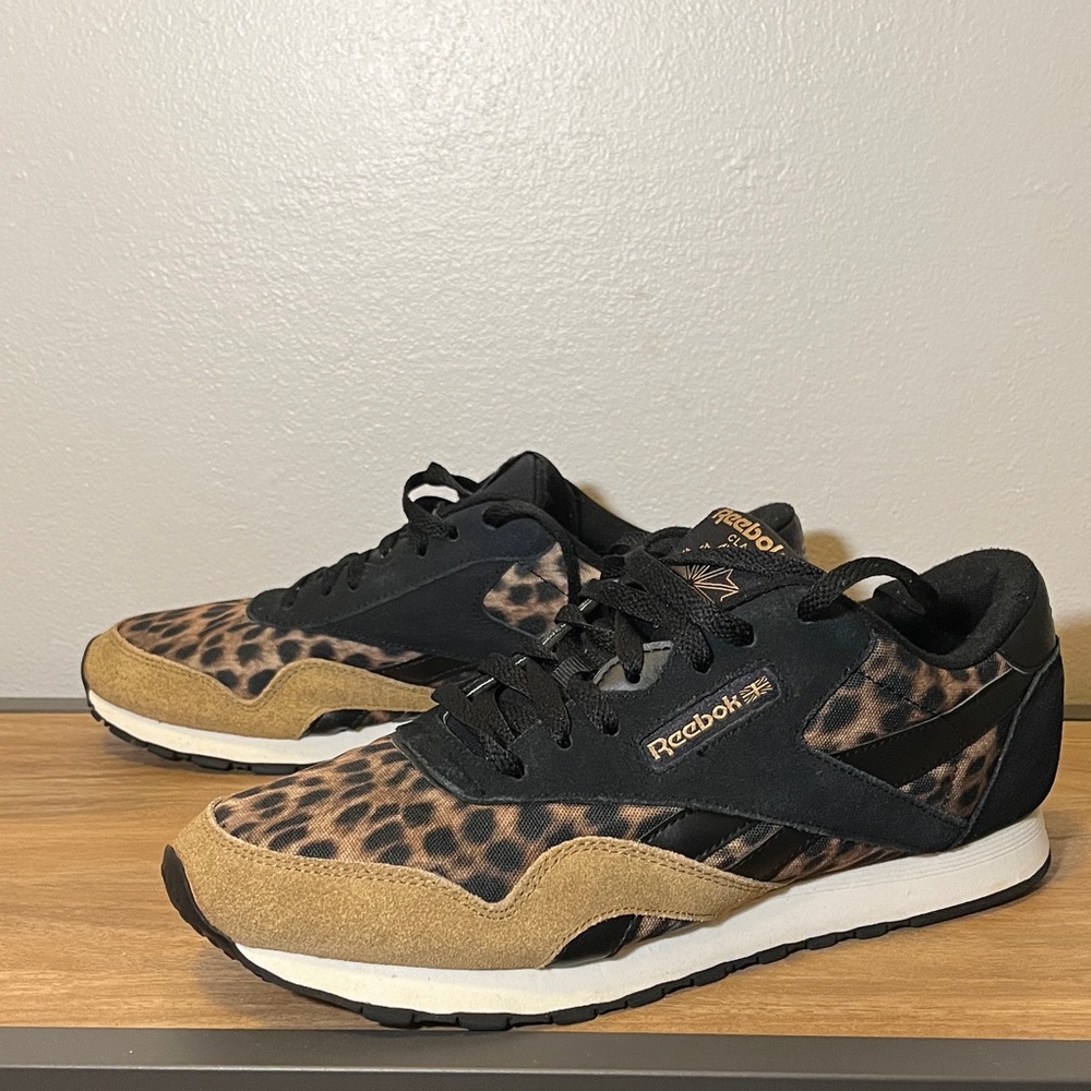 Reebok Classic Tan and Black Leopard Sneakers - Size 10 - Picture 2 of 8